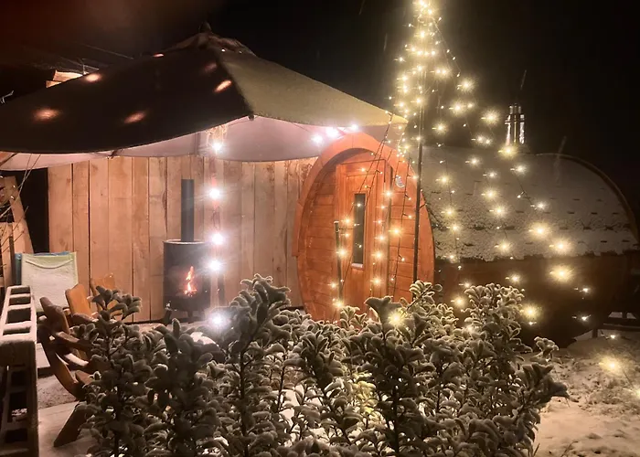 Terrier - Nature Jacuzzi & Sauna אוביפאט